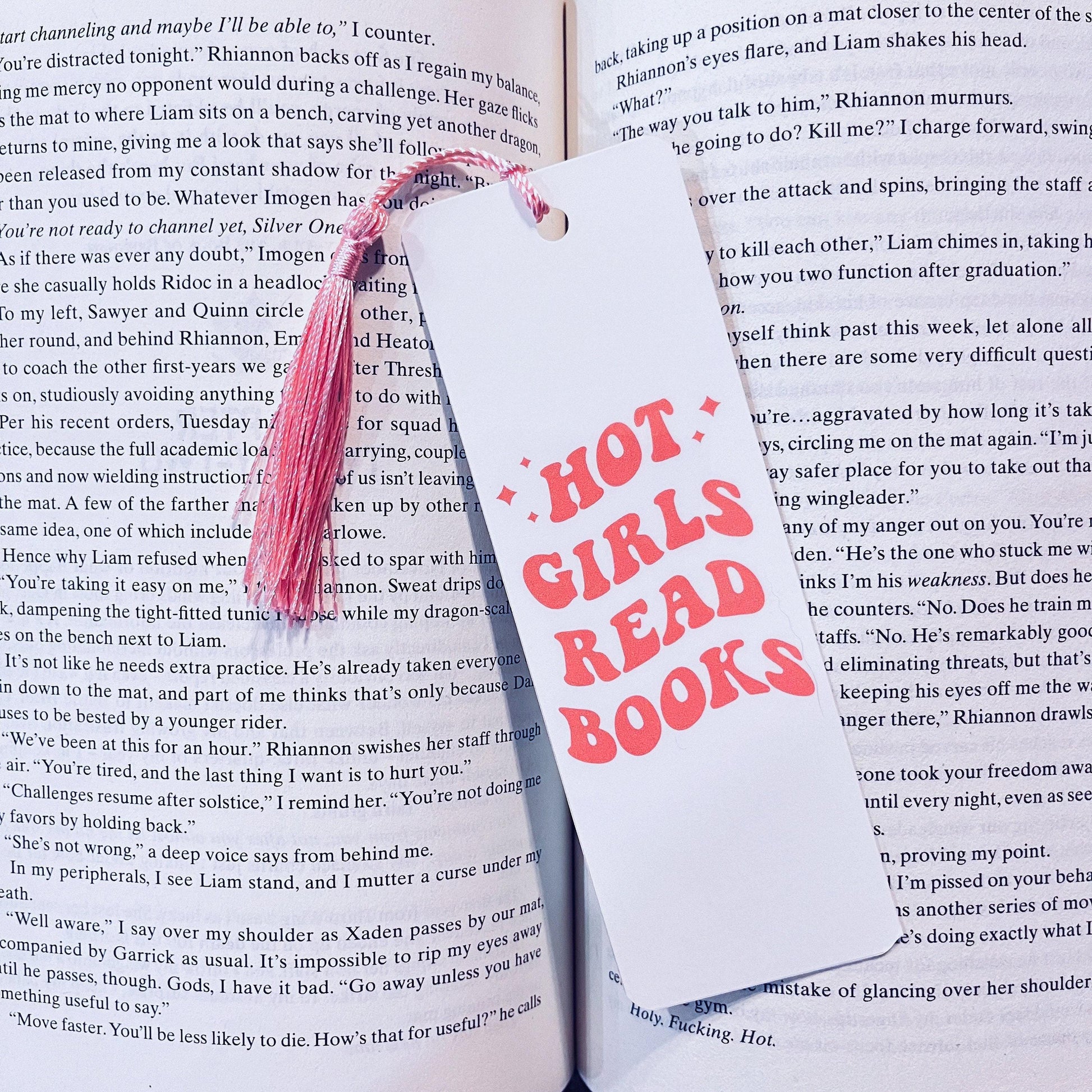 Hot Girls Read Bookmark: Cute Pink Tassel - Sarcastic bookmark by Magic & Meaning