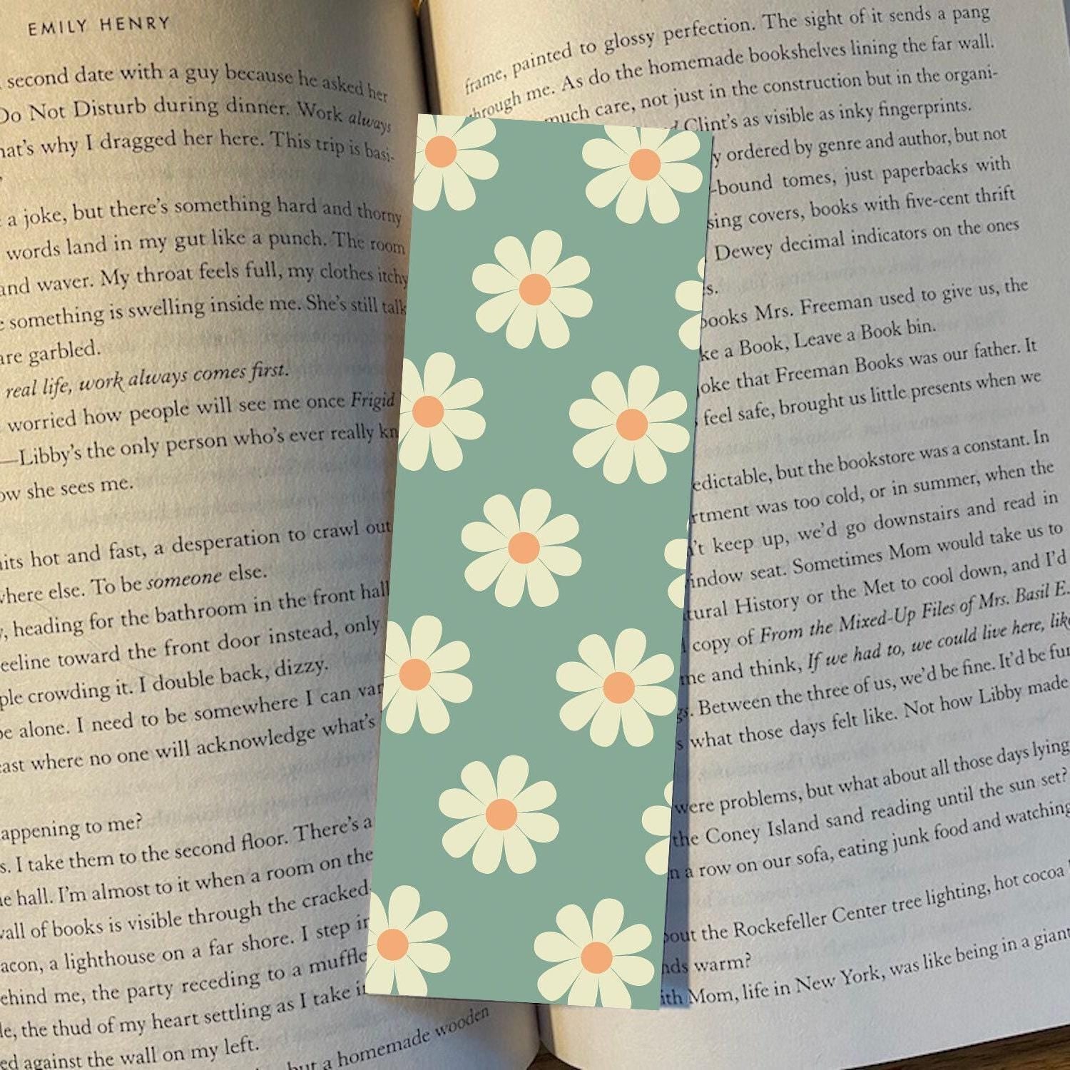 Green Daisy Bookmark: Boho Flower Design bookmark by Magic & Meaning