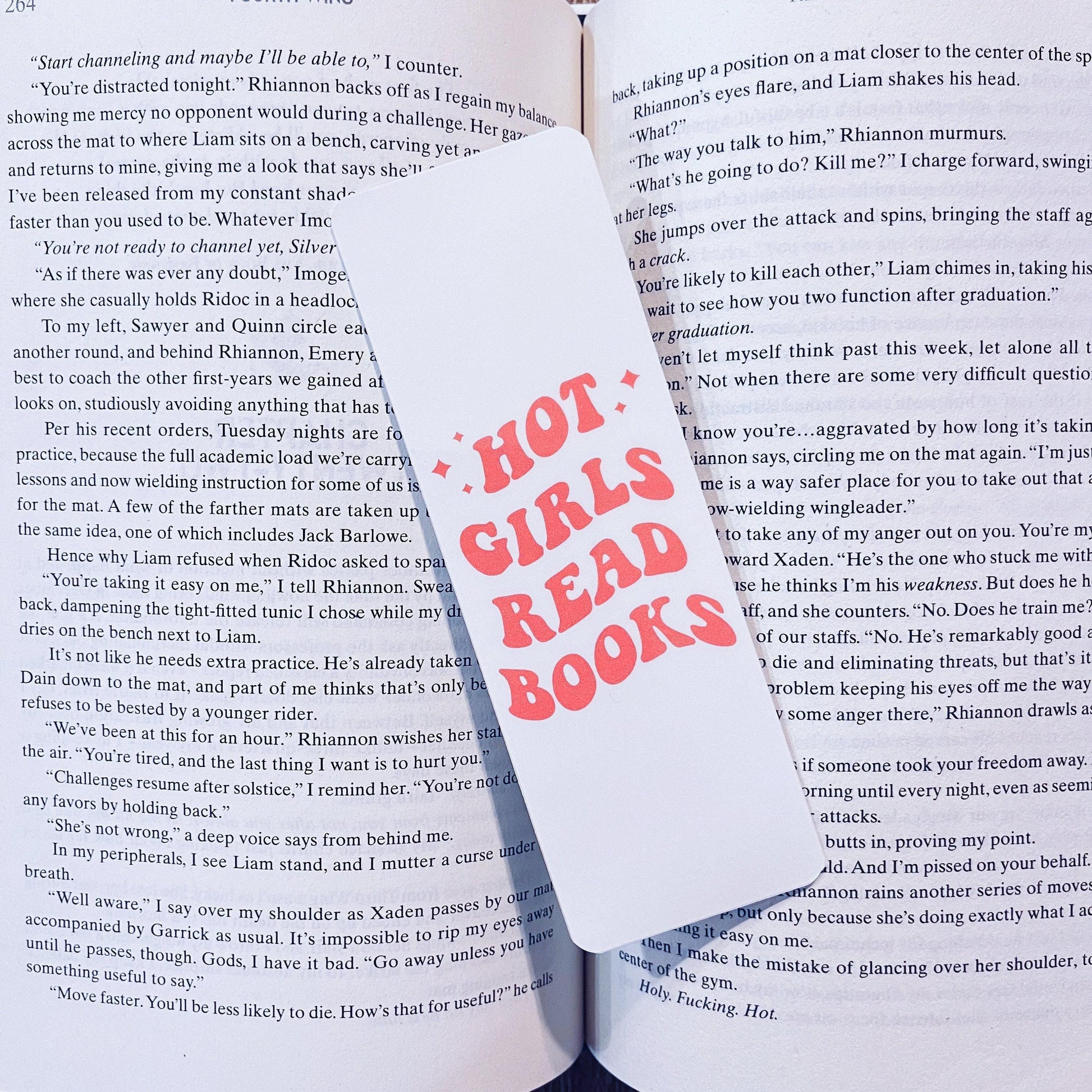 Hot Girls Read Bookmark: Cute Pink Tassel - Sarcastic bookmark by Magic & Meaning